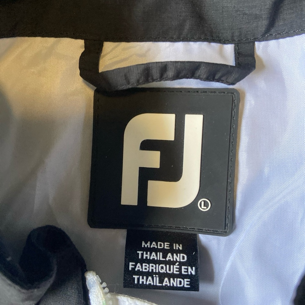 FootJoy Large Black/White 1/2 Zip Pull over Windbreaker Jacket - Picture 4 of 9